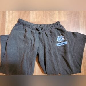 UNC Tarheels Capris